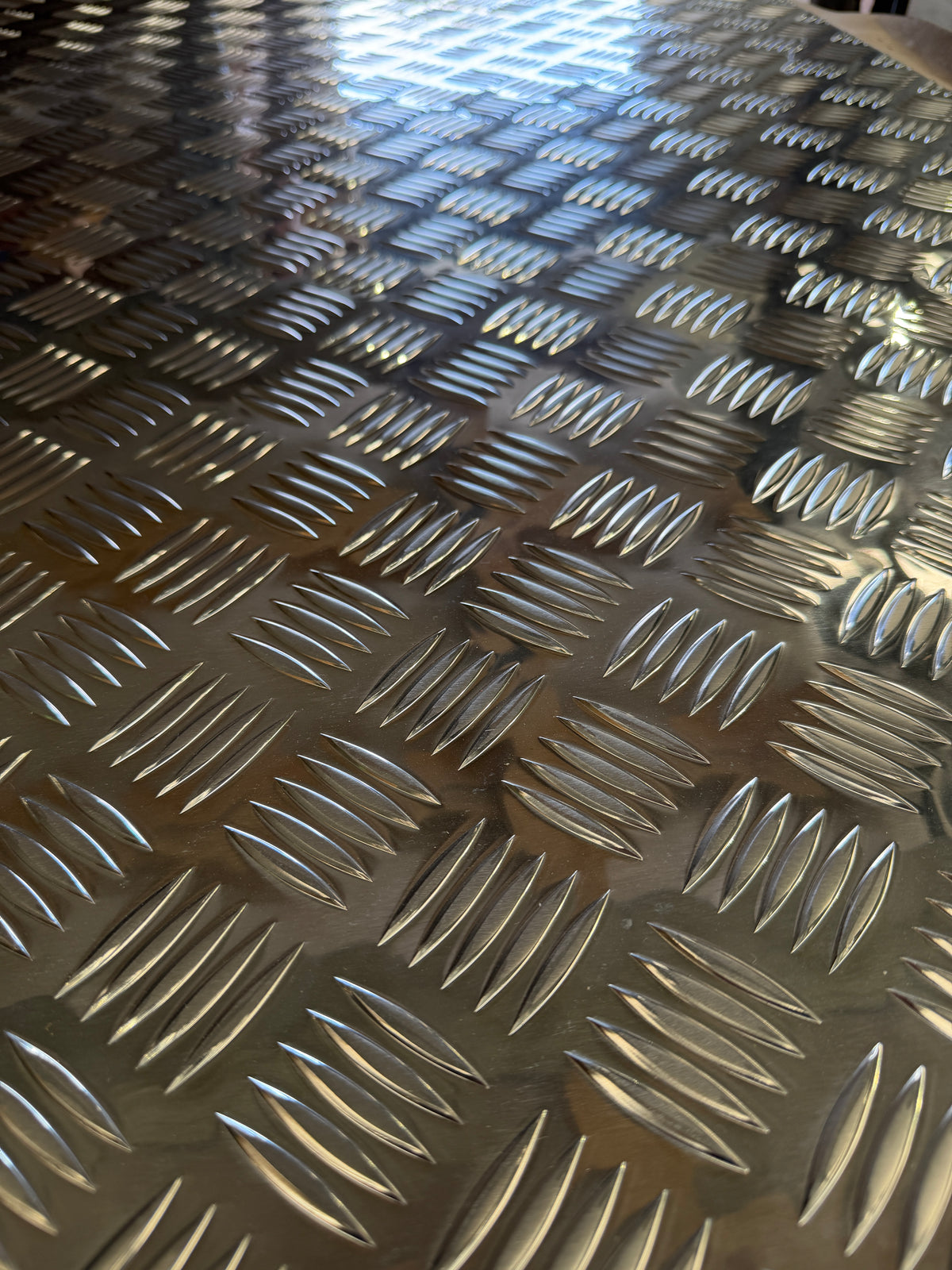 Aluminium Treadplate 5052 2.0mm – 1500×3000mm